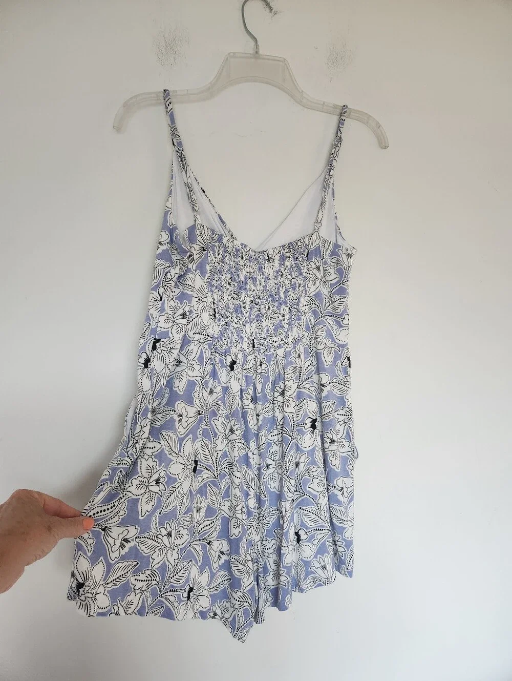 LOFT Beach Floral Romper  Blue White Keyhole Cutout Resort Cover-Up Soft Comfy S